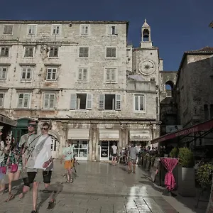 Fortezza Apartment