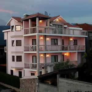 Cetina Apartment